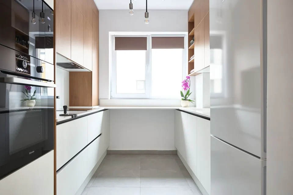 Fitted kitchen