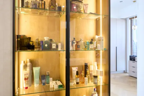Display cabinet