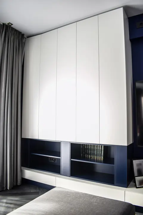 Fitted bedroom cabinetry