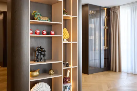 Curved shelving