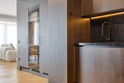 Kitchen & living room