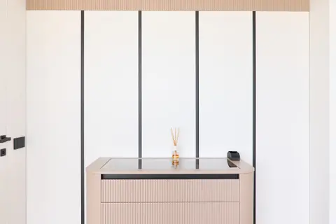 Dressing cabinetry