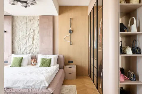 Bedroom & dressing
