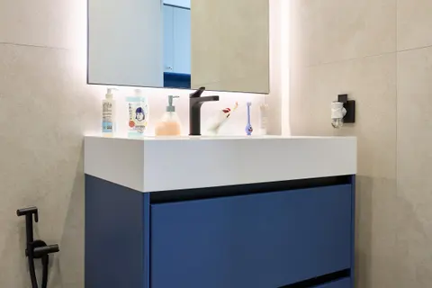 Blue bathroom furniture