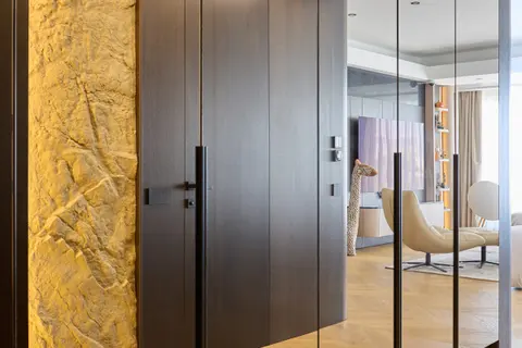 Entrance doors & wall panels