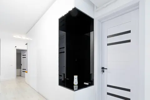 Corp de mobilier în hol
