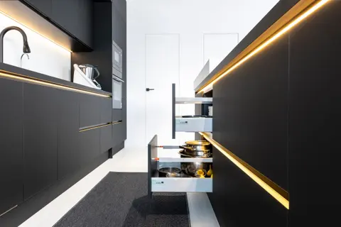 Kitchen drawers