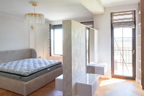 Bedroom partition & console