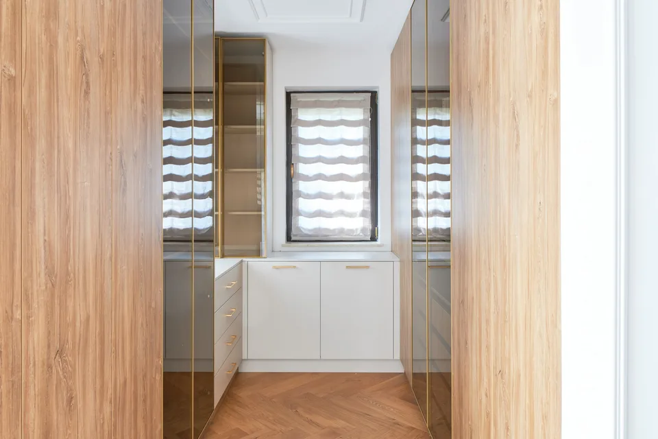 Dressing room