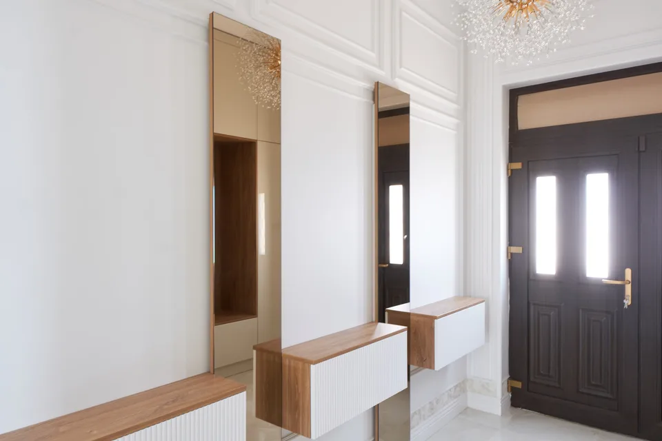Entrance consoles