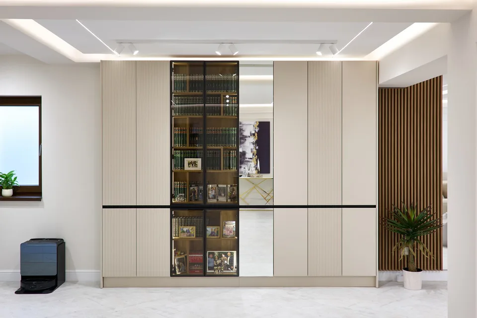 Living-room cabinetry