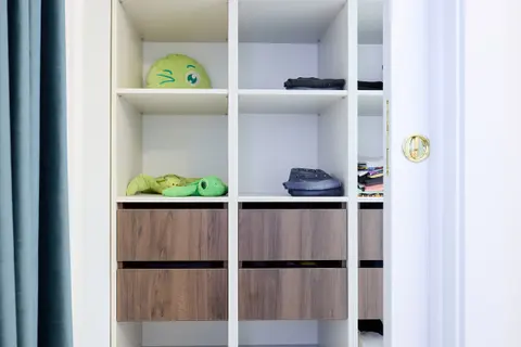 Linen storage