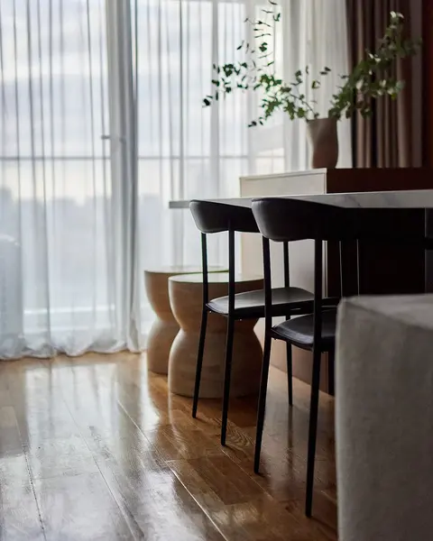 Breakfast table