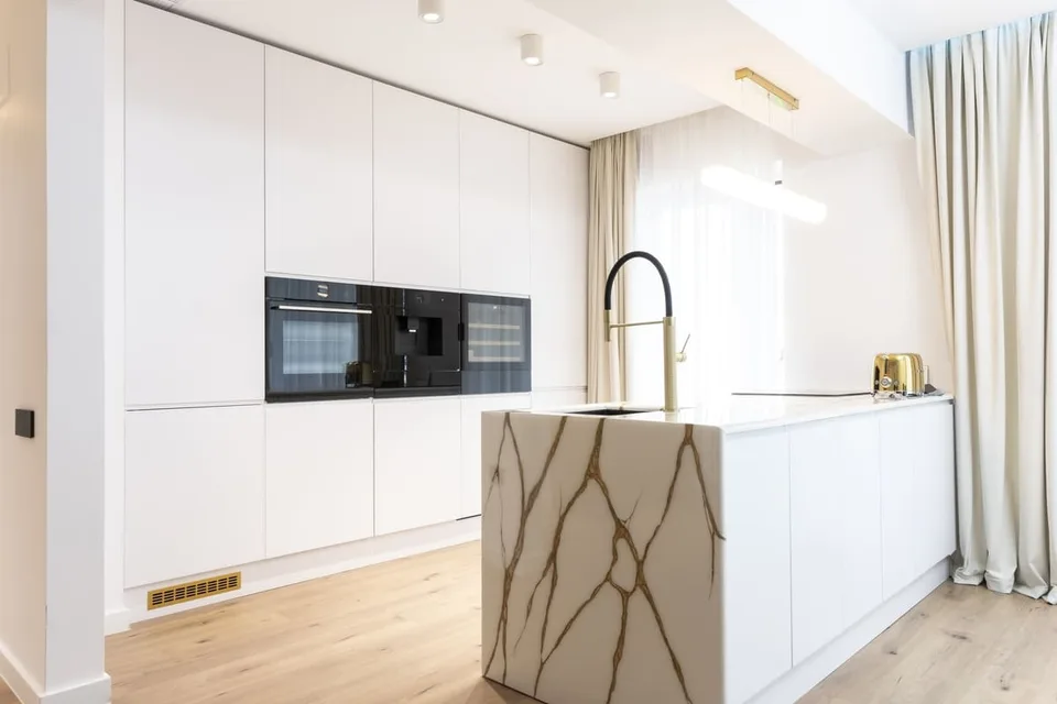 Kitchen and veined island