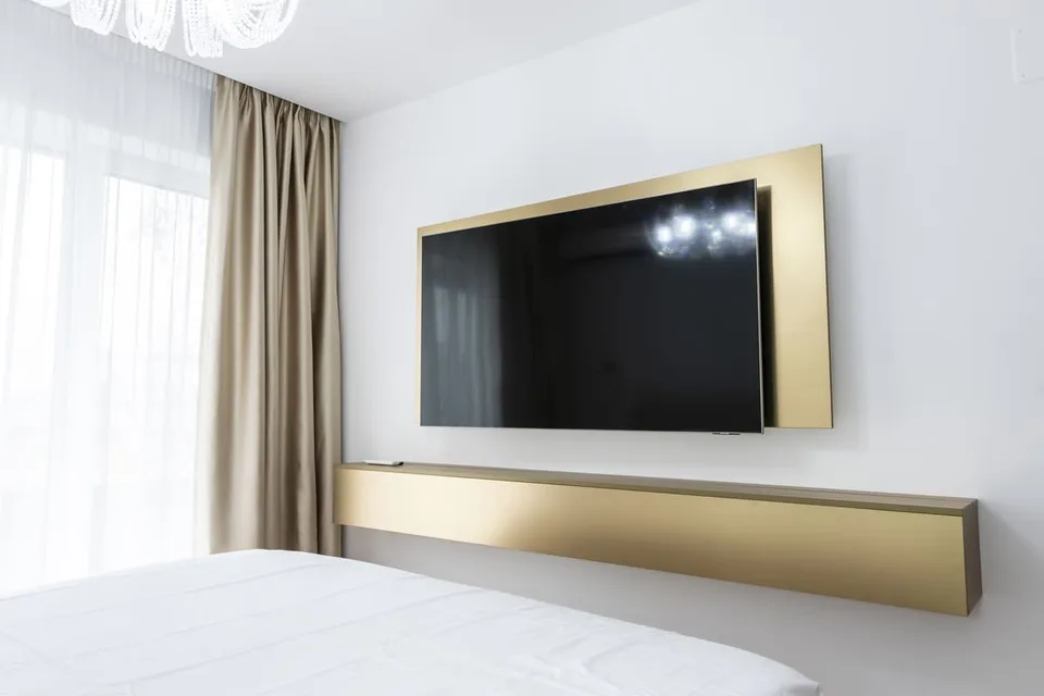 Living-room media furniture
