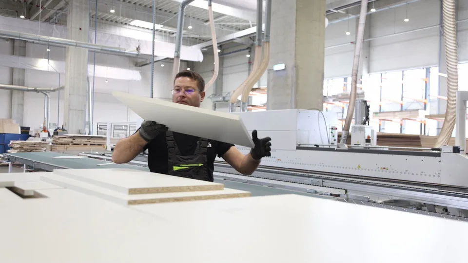 Furniture assembly